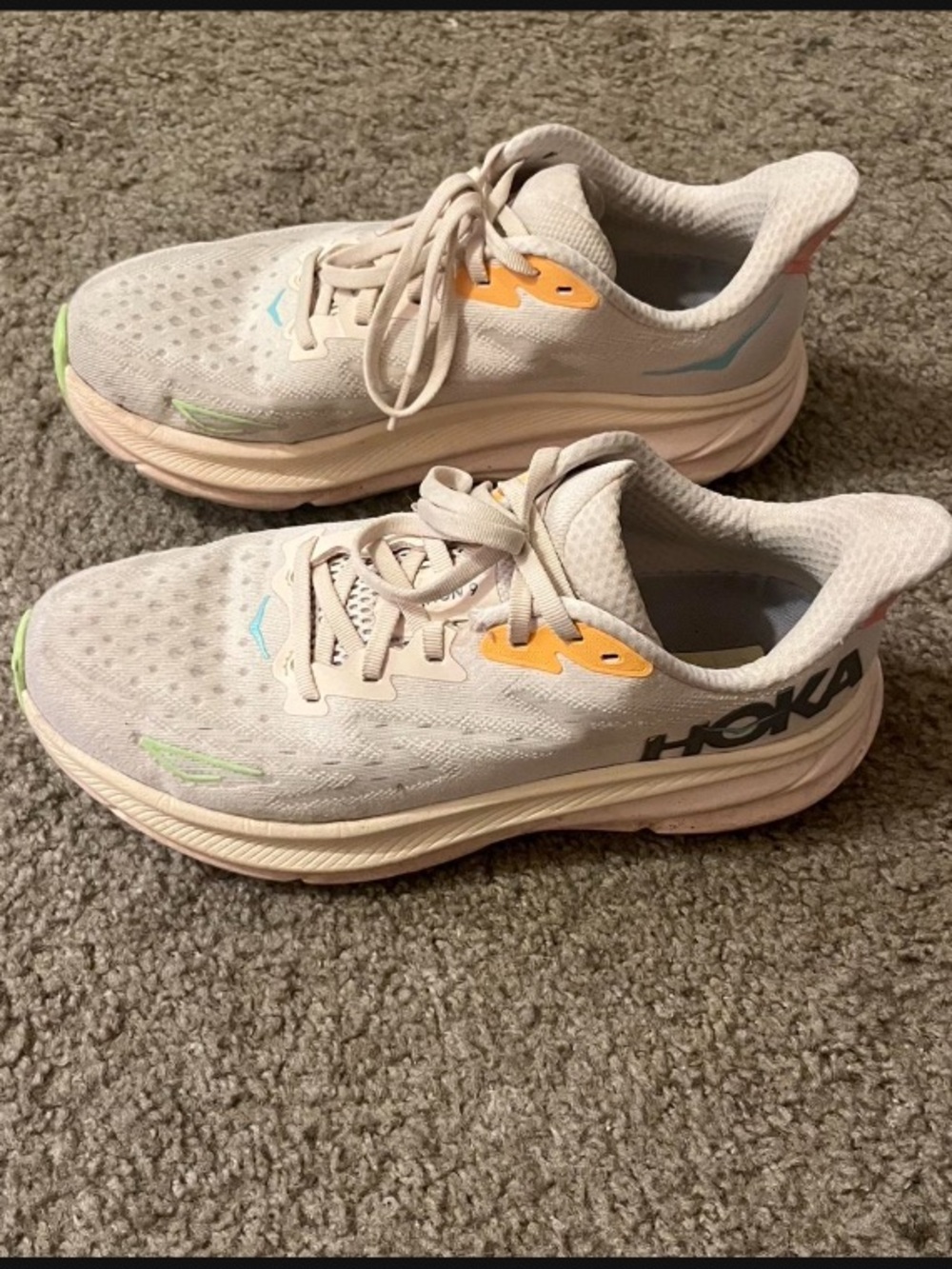 Hoka Clifton 9